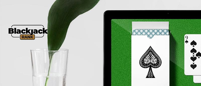 Packen Sie mit einem Kartenspiel auf dem Tablet-Bildschirm