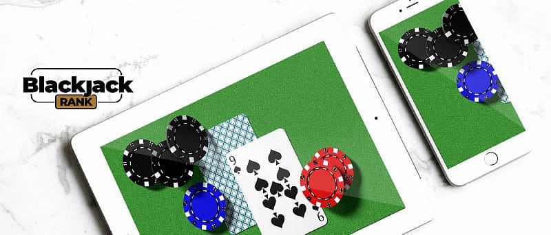Tablet und Smartphone mit Blackjack